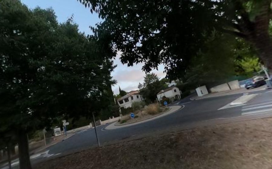 Vue du Rond-point anonyme n°254195374