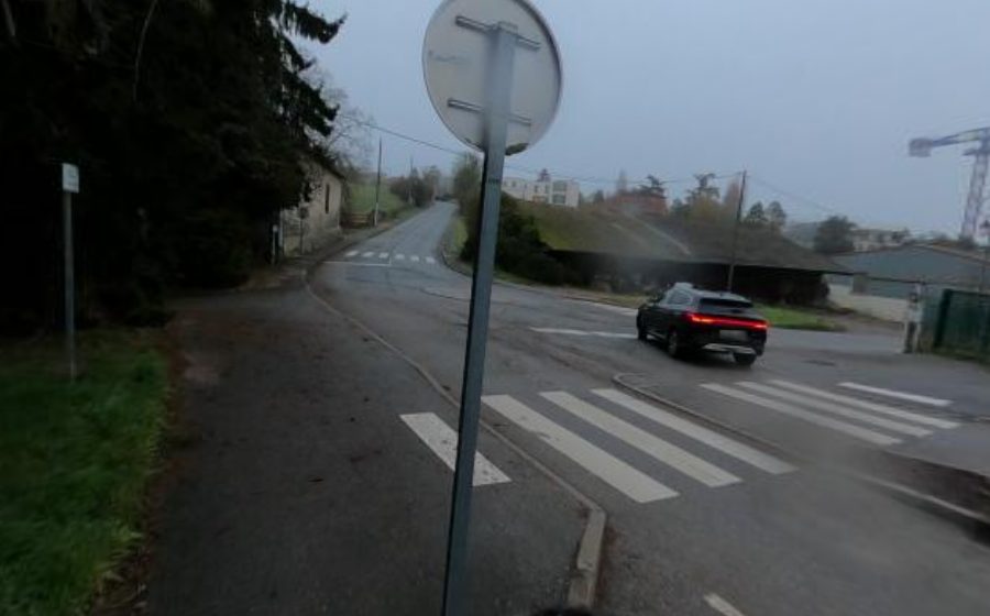 Vue du Rond-point anonyme n°254813363