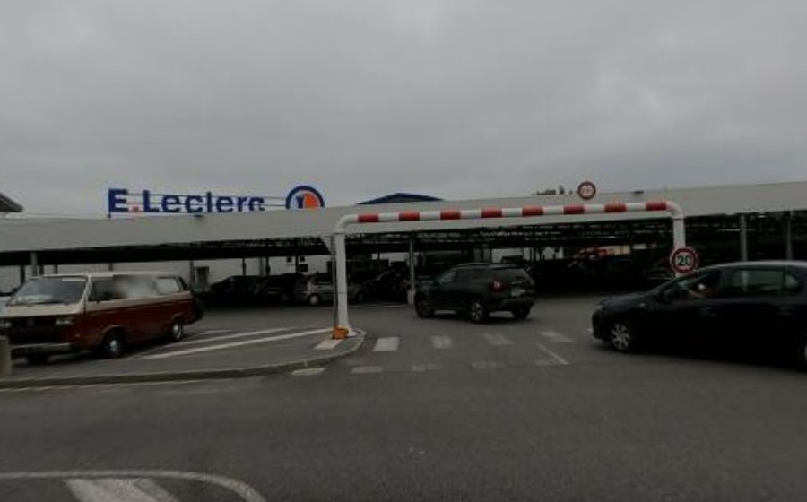Vue du Rond-point anonyme n°25569011