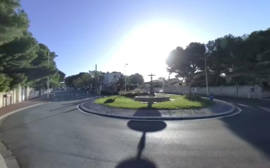 Vue du Rond-point anonyme n°25570309