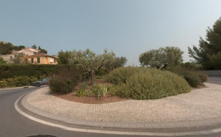 Vue du Rond-point anonyme n°256155270