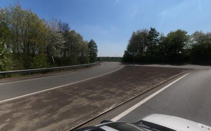 Vue du Rond-point anonyme n°25630424