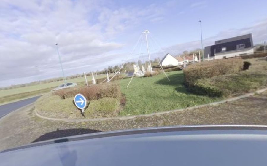 Vue du Rond-point anonyme n°25715951