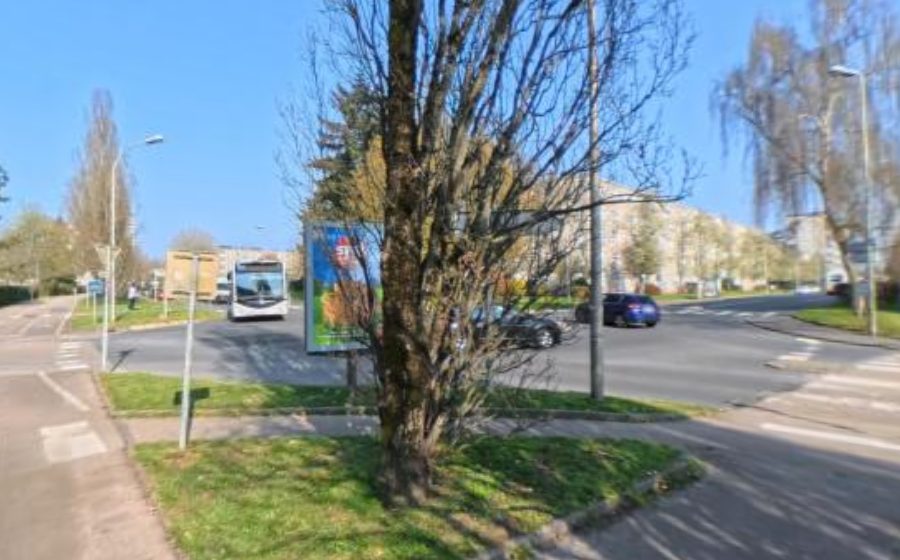 Vue du Rond-point anonyme n°25781953