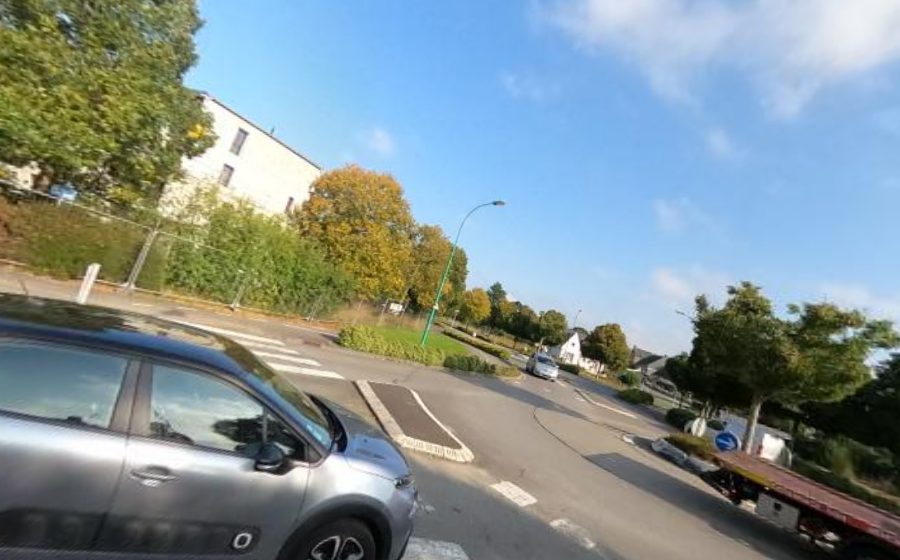 Vue du Rond-point anonyme n°259552237
