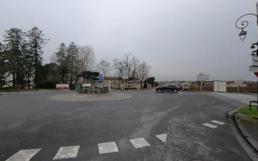 Vue du Rond-point anonyme n°26590439