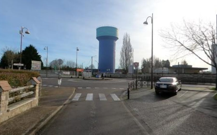 Vue du Rond-point anonyme n°267018647