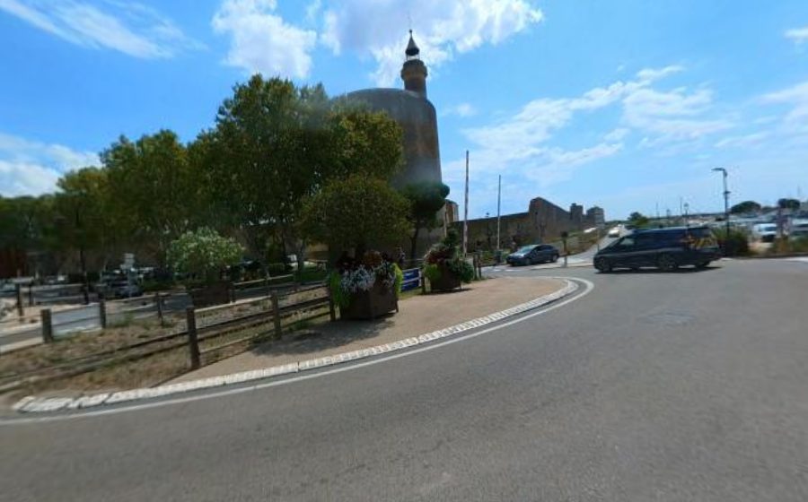 Vue du Rond-point anonyme n°268256360