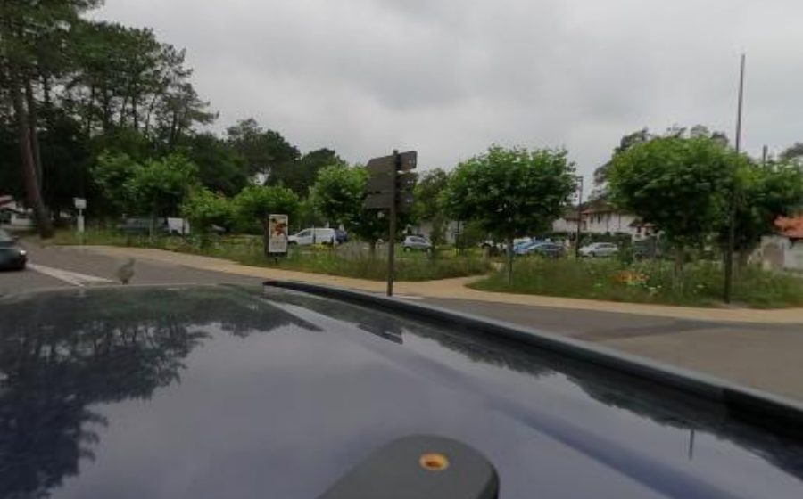 Vue du Rond-point anonyme n°270589723