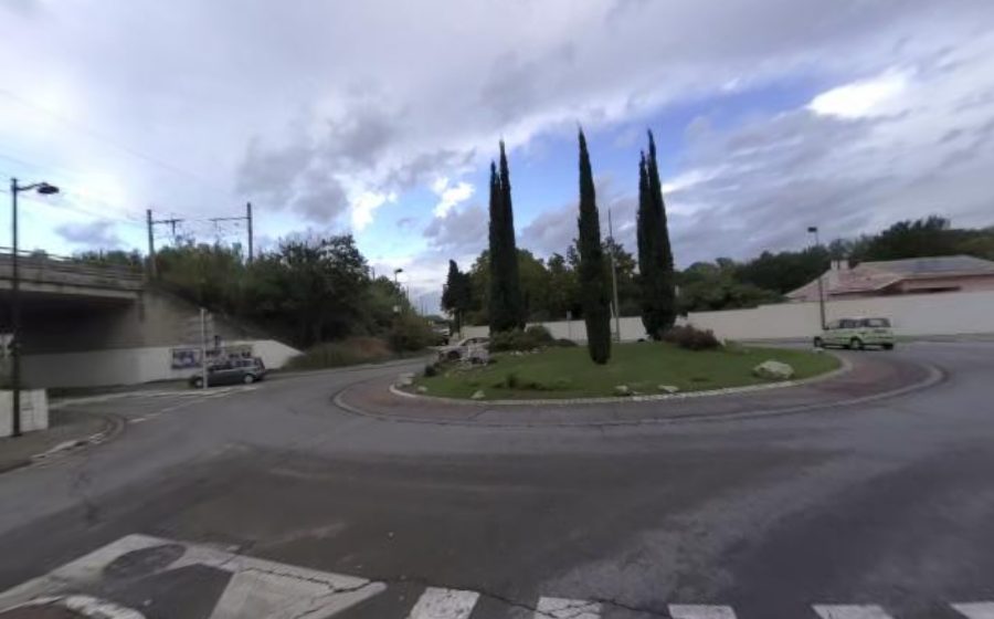 Vue du Rond-point anonyme n°27111674