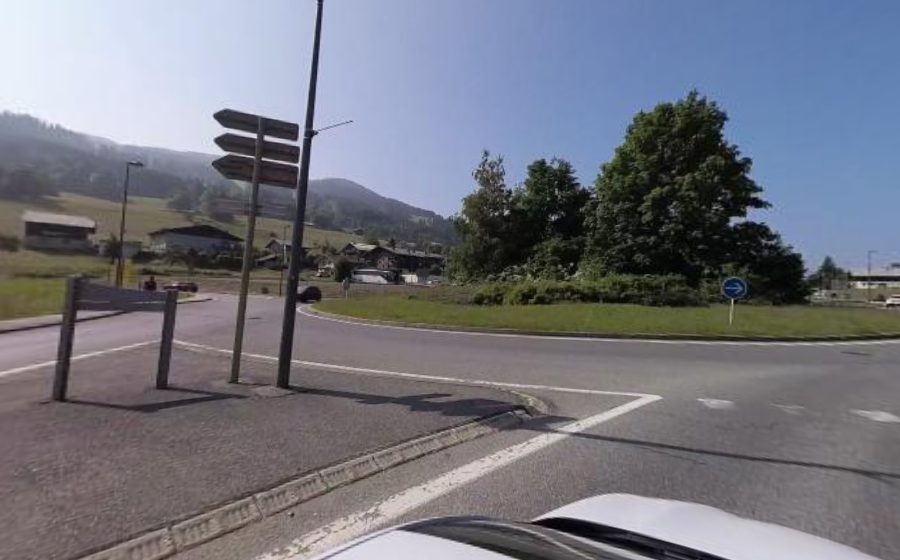 Vue du Rond-point anonyme n°273685061