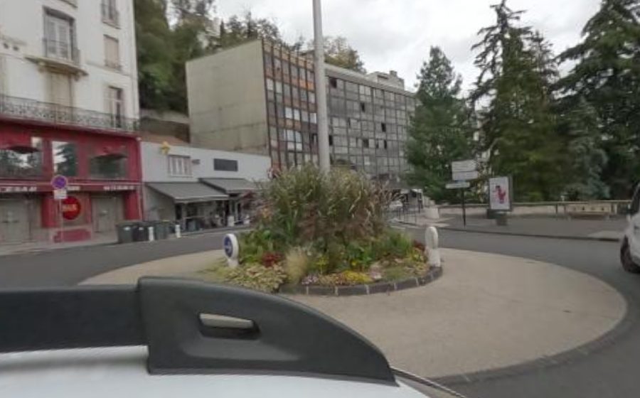 Vue du Rond-point anonyme n°27520693