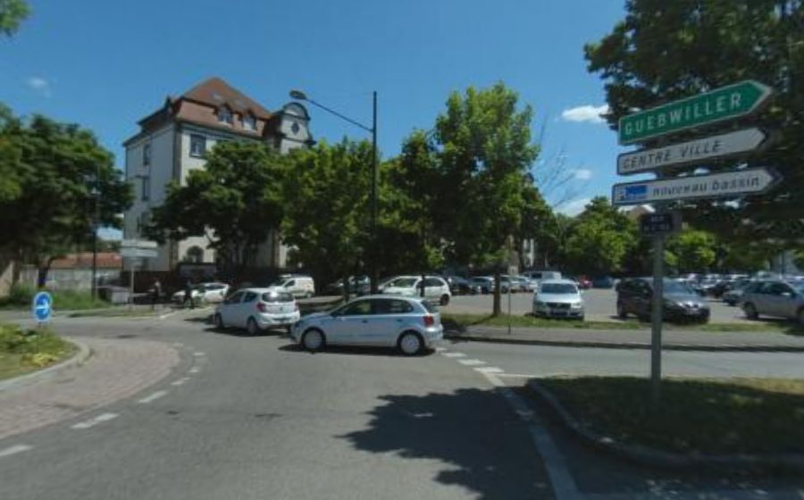 Vue du Rond-point anonyme n°27814502