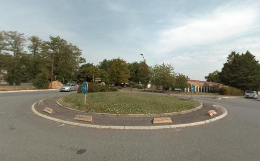 Vue du Rond-point anonyme n°280779915
