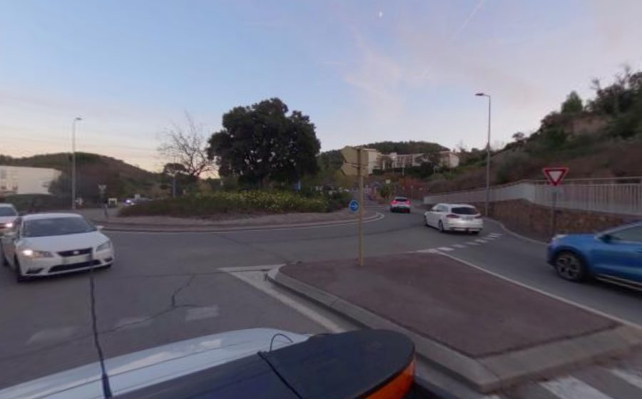 Vue du Rond-point anonyme n°280971794