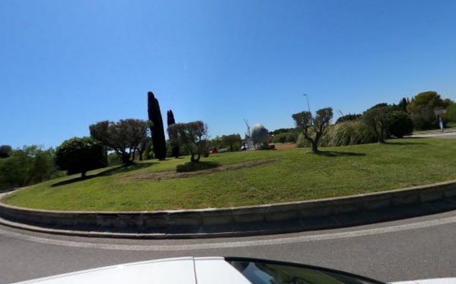 Vue du Rond-point anonyme n°28109160