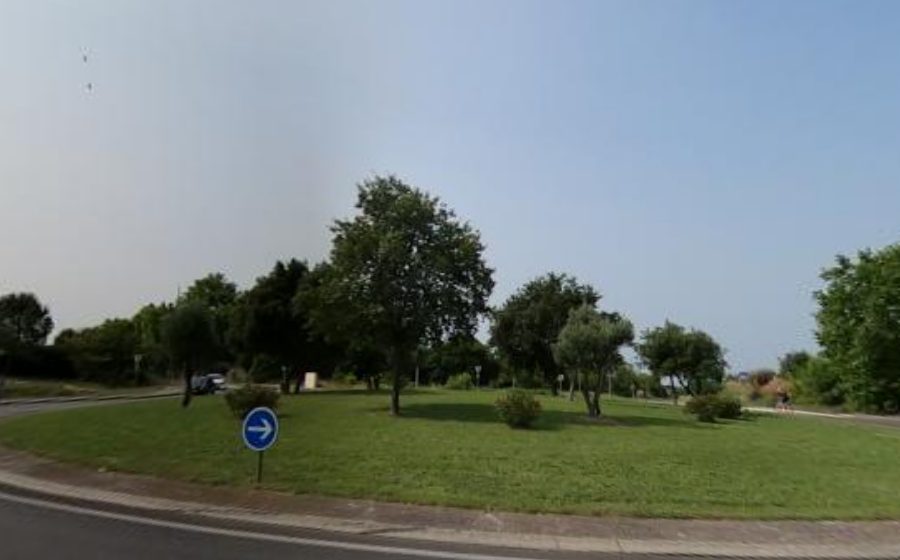 Vue du Rond-point anonyme n°28271152