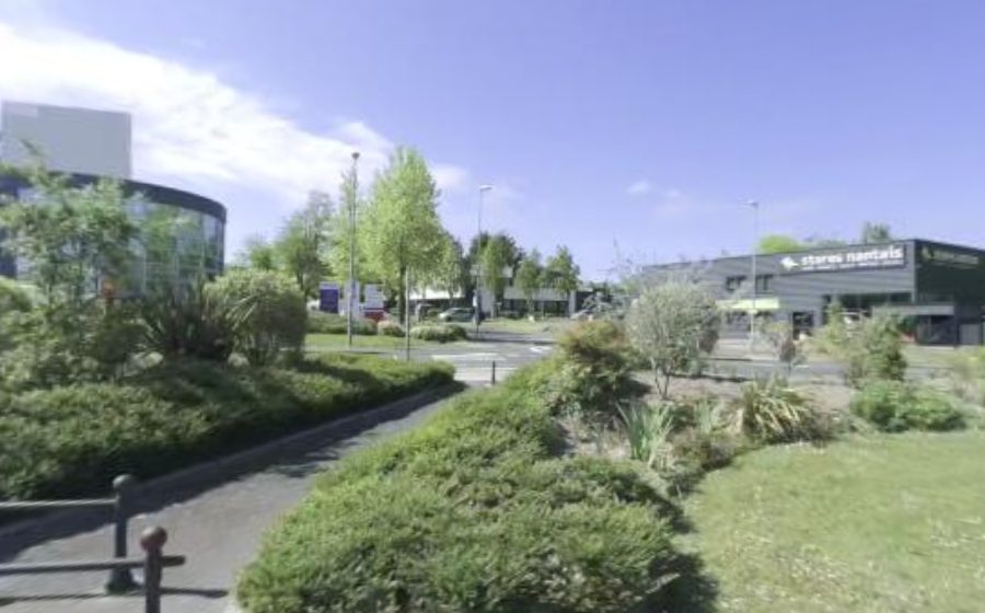 Vue du Rond-point anonyme n°28371926