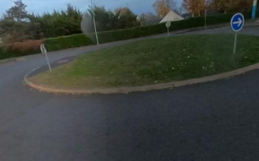 Vue du Rond-point anonyme n°286821553