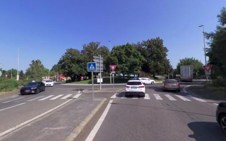 Vue du Rond-point anonyme n°28830796