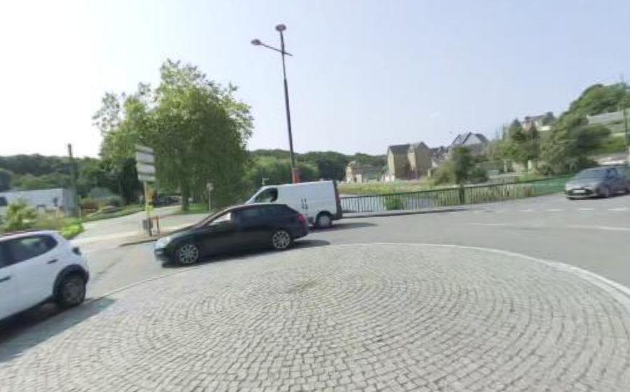 Vue du Rond-point anonyme n°288946600