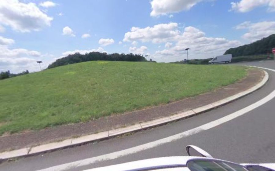 Vue du Rond-point anonyme n°289508064