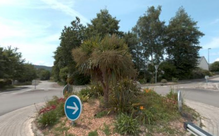Vue du Rond-point anonyme n°290387744