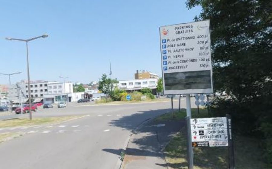 Vue du Rond-point anonyme n°292517223