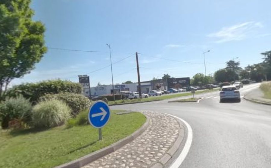 Vue du Rond-point anonyme n°293660757