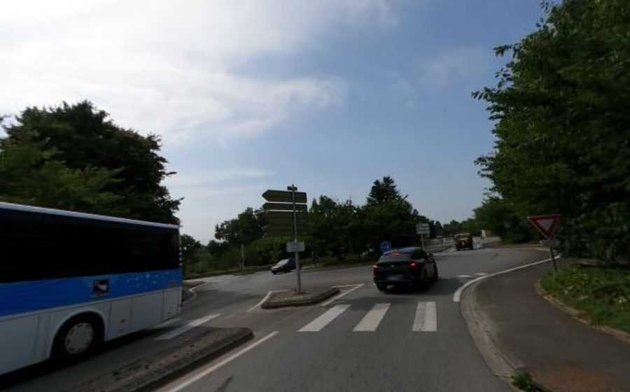 Vue du Rond-point anonyme n°295423729