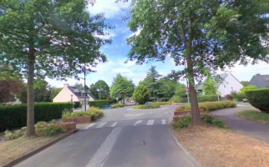 Vue du Rond-point anonyme n°295433995