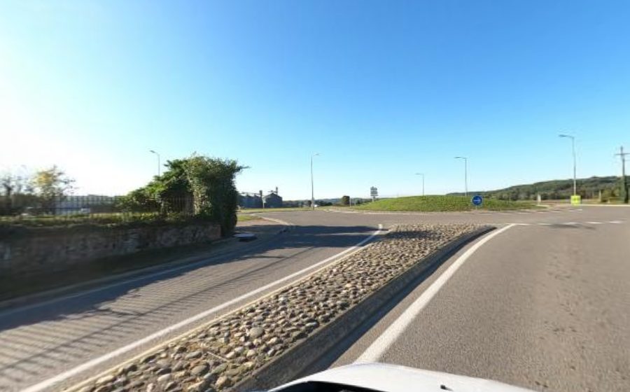 Vue du Rond-point anonyme n°296687182