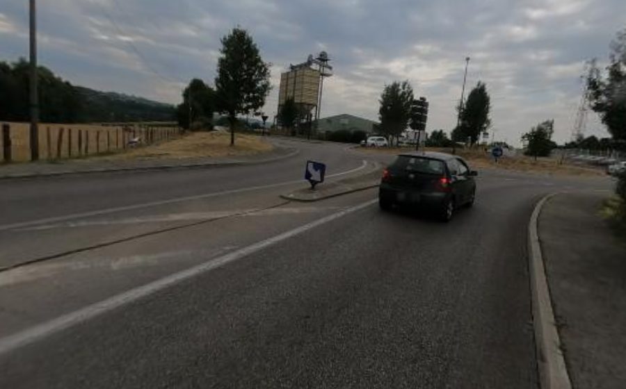 Vue du Rond-point anonyme n°296995557