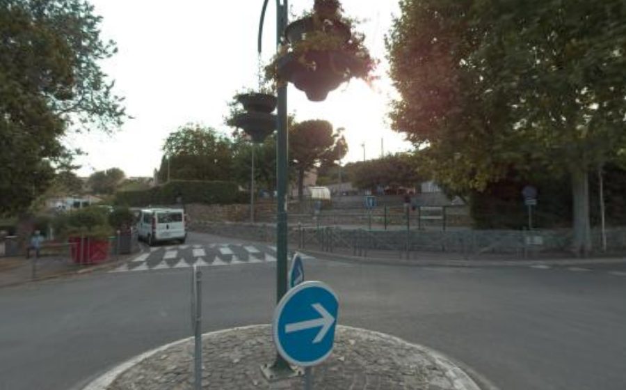 Vue du Rond-point anonyme n°297896229