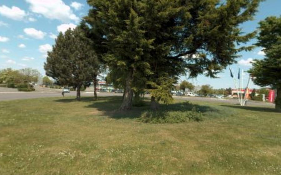 Vue du Rond-point anonyme n°30171823