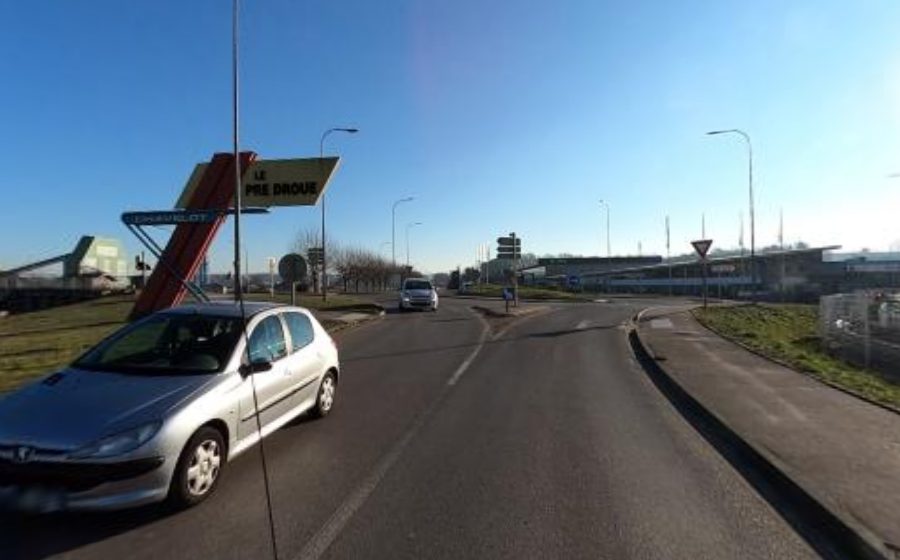Vue du Rond-point anonyme n°304247312