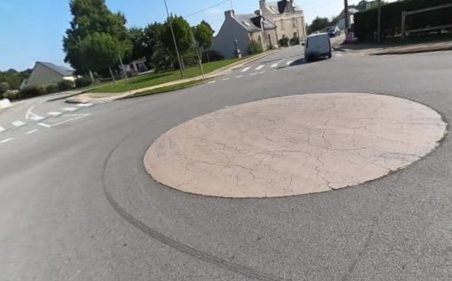 Vue du Rond-point anonyme n°304686855