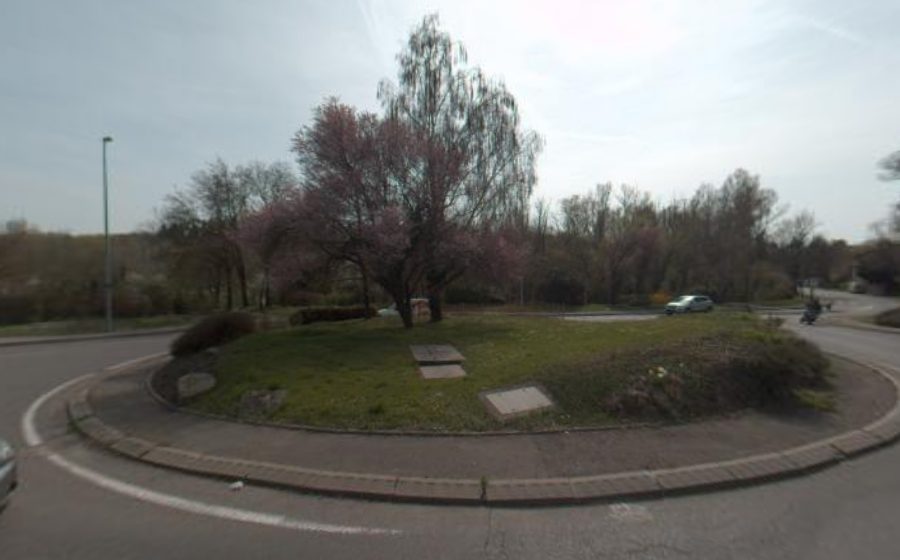 Vue du Rond-point anonyme n°306484763