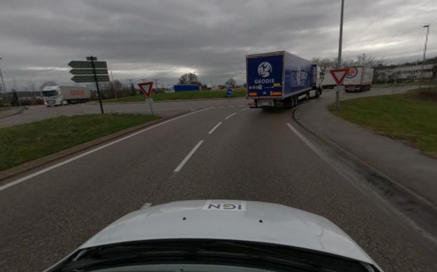 Vue du Rond-point anonyme n°307286512