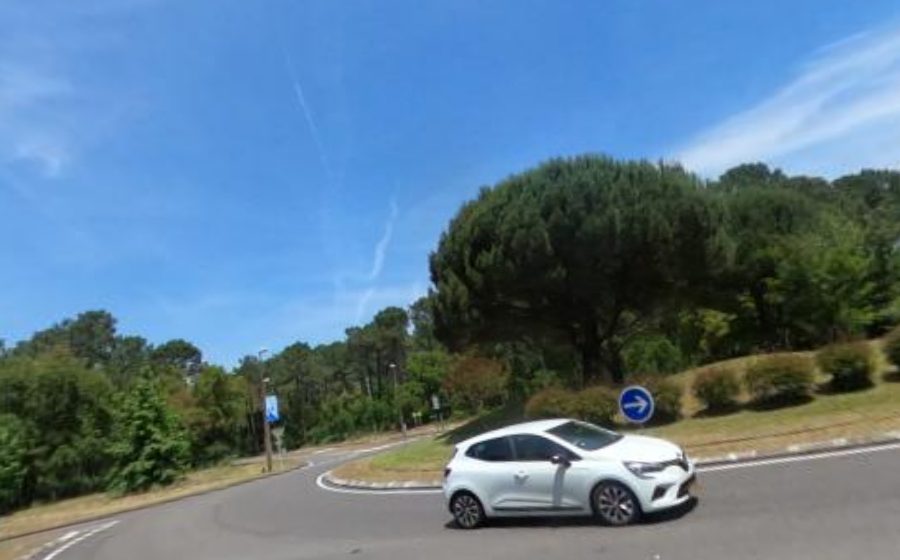 Vue du Rond-point anonyme n°30830474