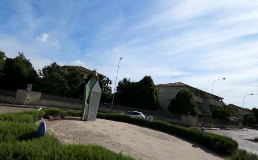 Vue du Rond-point anonyme n°31095957