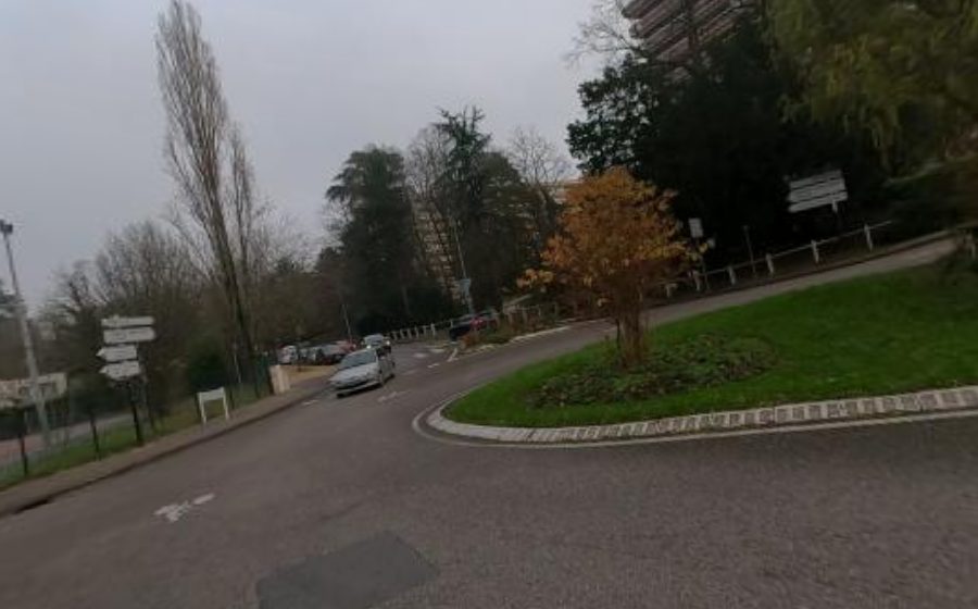 Vue du Rond-point anonyme n°31651744