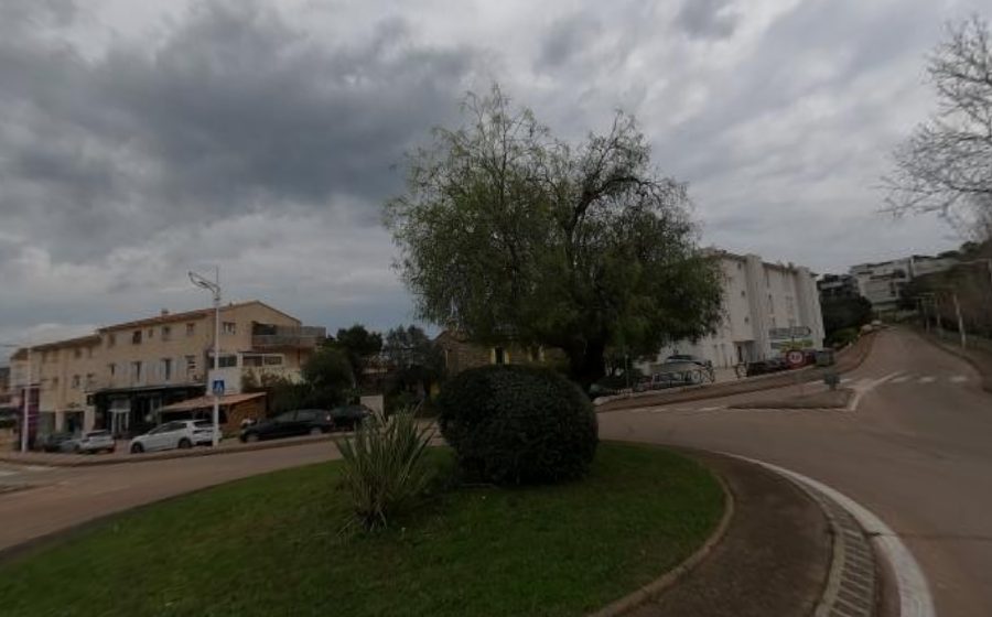 Vue du Rond-Point de Matonara