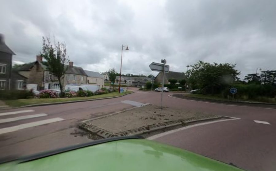 Vue du Rond-point anonyme n°318530188