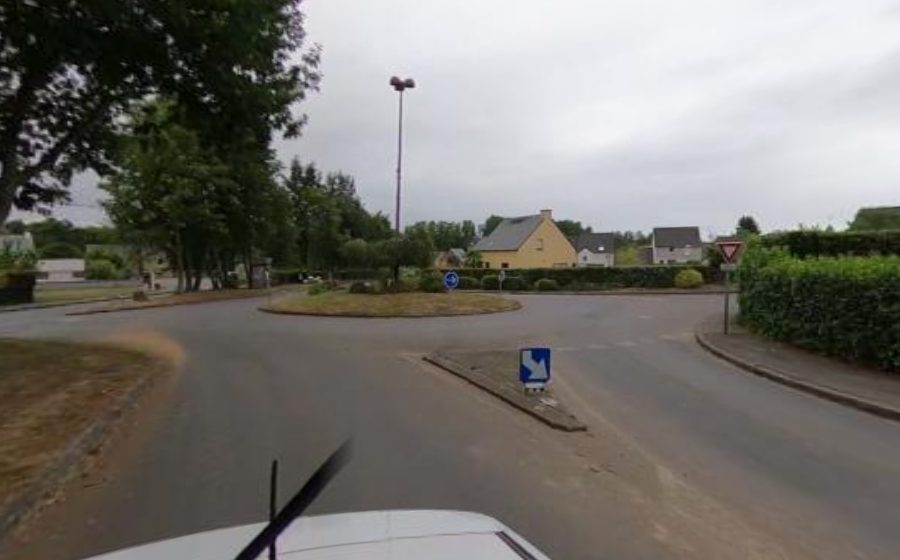 Vue du Rond-point anonyme n°320741350