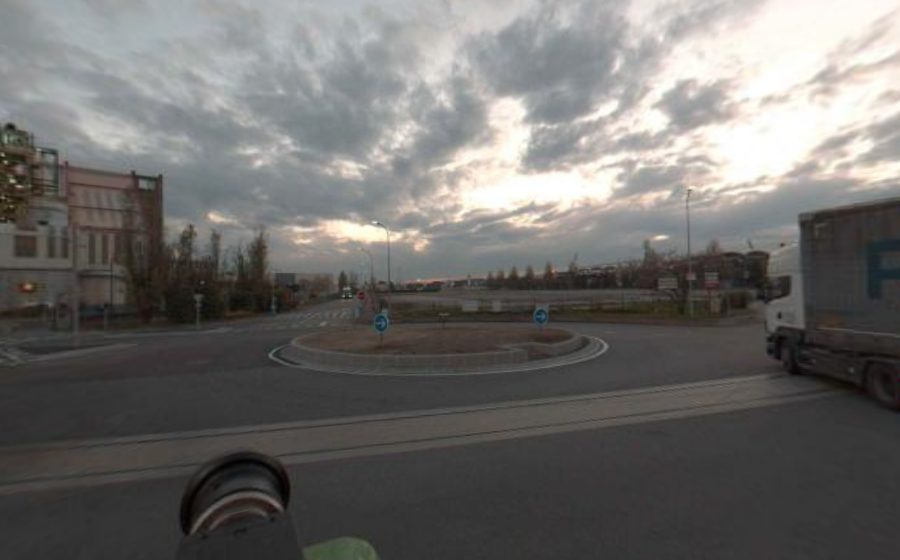 Vue du Rond-point anonyme n°324770808