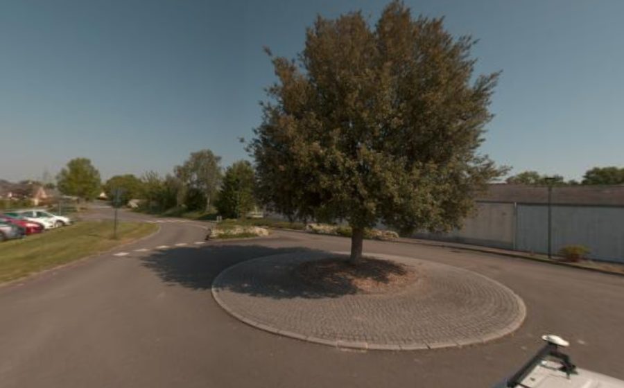 Vue du Rond-point anonyme n°327407618