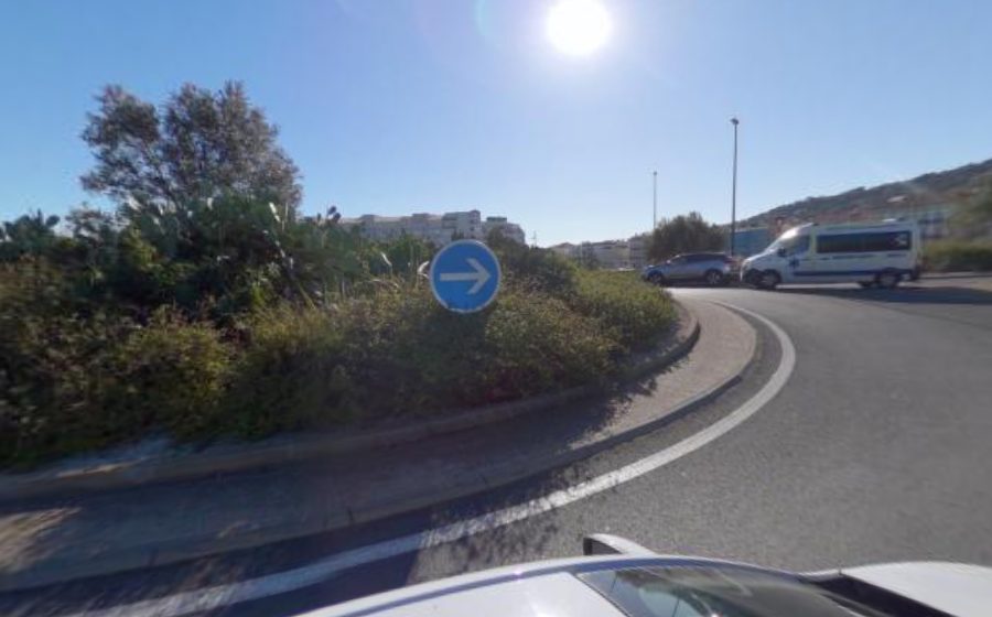 Vue du Rond-point anonyme n°328414208