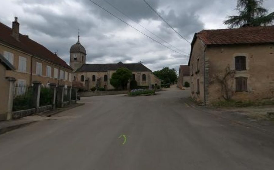 Vue du Rond-point anonyme n°330477699