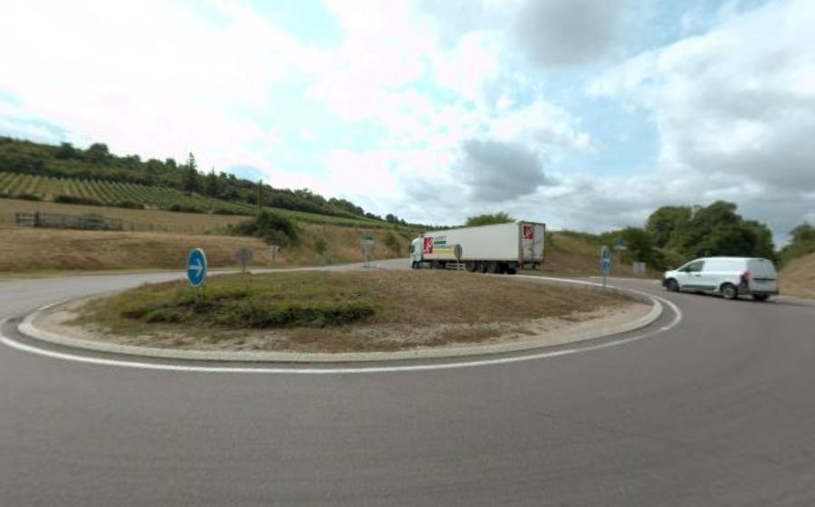 Vue du Rond-point anonyme n°332053926